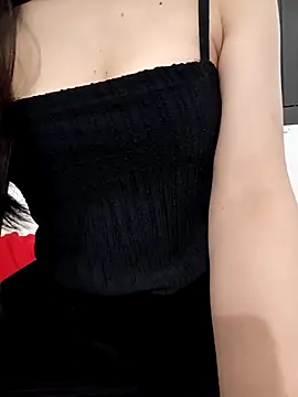 Snapshot of Sexynice_baby chatting on 10/29/25, 06:23 Sexynice baby online show from 10/29/25, 06:23