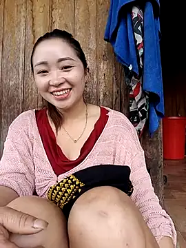 Snapshot of miemie-xx chatting on 10/09/25, 02:12 miemie-xx online show from 10/09/25, 02:12