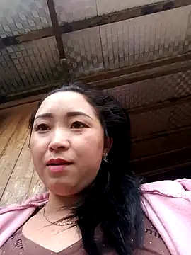 miemie-xx online show from 10/31/25, 08:44