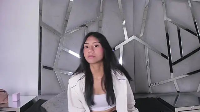 Mia clark18 online show from 11/11/25, 08:36