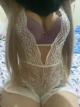 Snapshot of Sexy-Meryam chatting on 05/13/26, 07:59 Sexy-Meryam online show from 05/13/26, 07:59