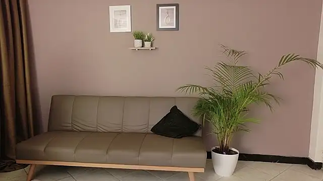 ZahraMilf online show from 12/21/25, 11:45