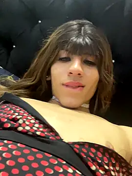 SiaraRealist online show from 12/01/25, 06:14