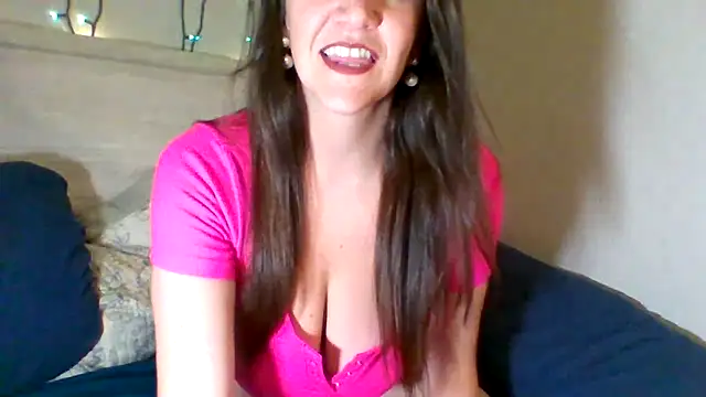 Snapshot of easy_briezy chatting on 10/08/25, 02:02 easy briezy online show from 10/08/25, 02:02