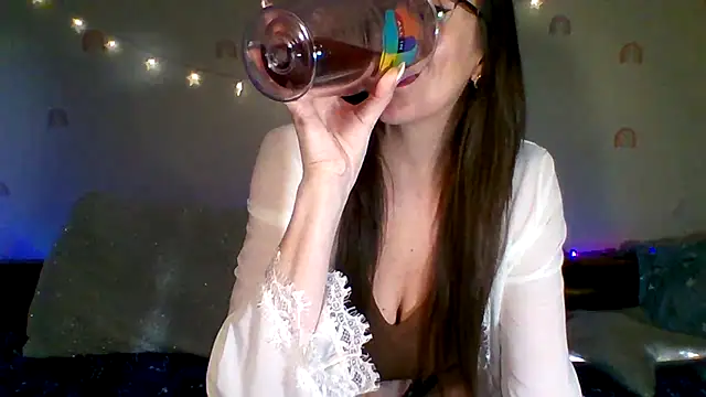 easy briezy online show from 02/11/26, 06:35