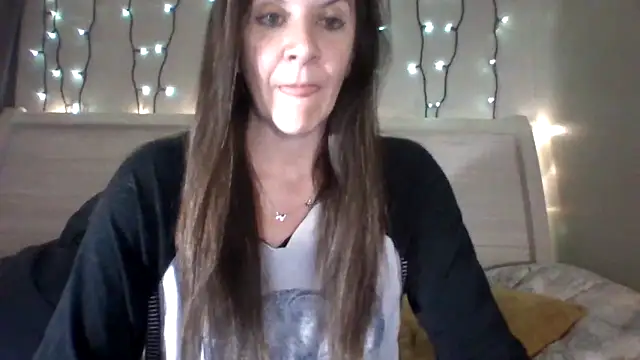 easy briezy online show from 11/07/25, 09:36