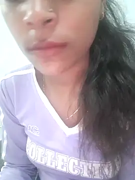 Snapshot of Mahi677 chatting on 02/24/26, 05:08 Mahi677 online show from 02/24/26, 05:08