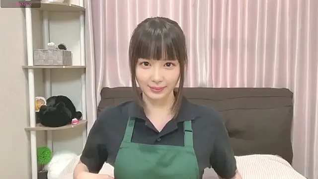 Snapshot of mai-chan_ chatting on 10/24/25, 02:43 mai-chan online show from 10/24/25, 02:43