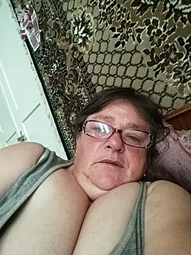 Snapshot of MilaCold5443 chatting on 06/27/26, 05:57 MilaCold5443 online show from 06/27/26, 05:57