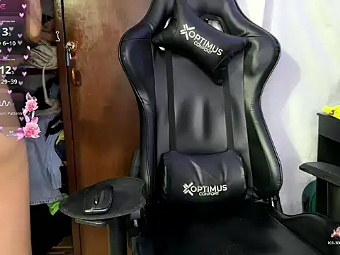 BigTitsGirl04 online show from 03/27/26, 02:31