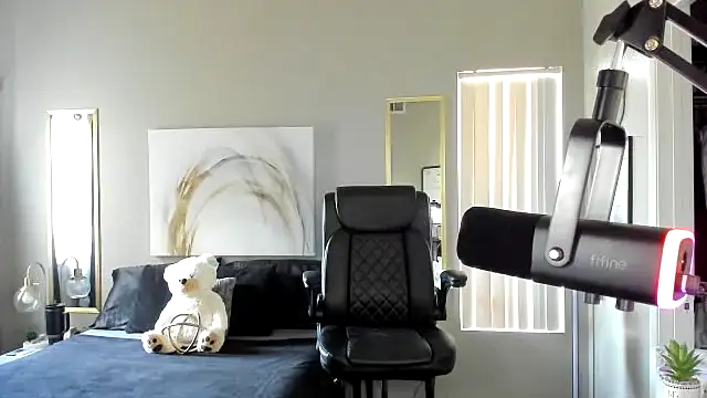 Myonnathegod online show from 10/26/25, 10:32