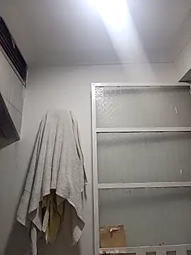 AbbyLewiis online show from 12/05/25, 10:03