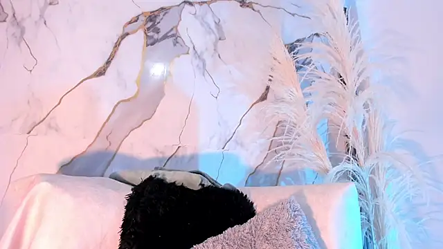 AbbyLewiis online show from 10/24/25, 01:21