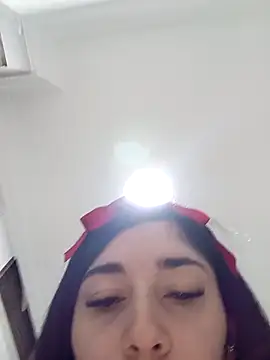 AbbyLewiis online show from 11/28/25, 09:53