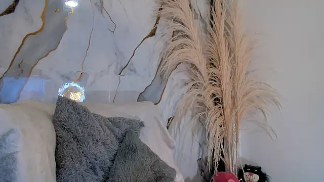 AbbyLewiis online show from 11/11/25, 10:54