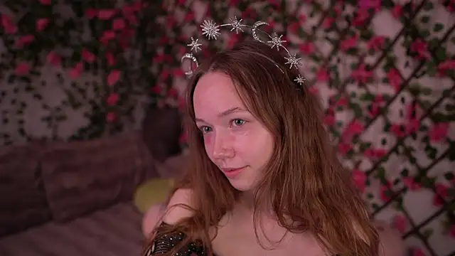 Petite Polly online show from 11/28/25, 06:08