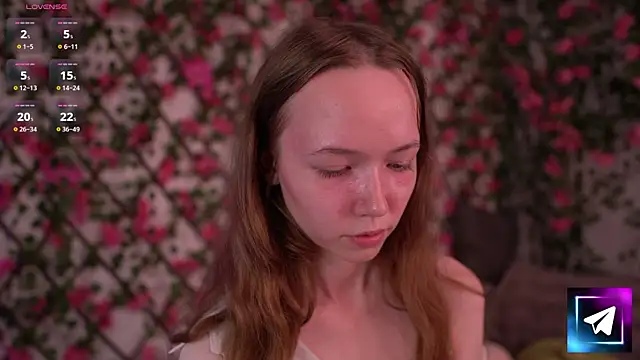 Petite Polly online show from 11/30/25, 06:09