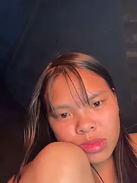 hello-cute online show from 12/17/25, 04:34