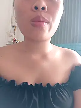 hello-cute online show from 10/22/25, 05:40