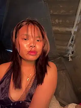 hello-cute online show from 12/17/25, 04:28