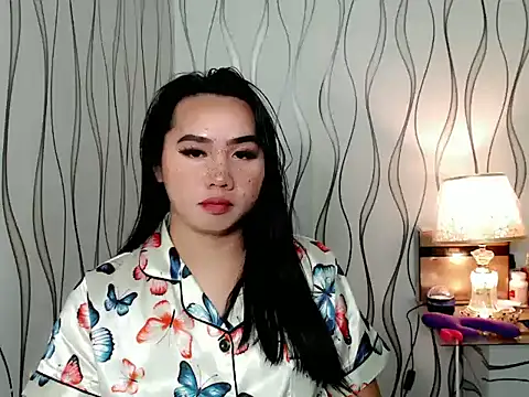 Snapshot of im_ursweetheart chatting on 10/11/25, 05:58 im ursweetheart online show from 10/11/25, 05:58