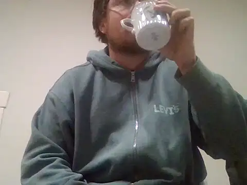 Snapshot of czechguy chatting on 11/29/25, 06:30 czechguy online show from 11/29/25, 06:30