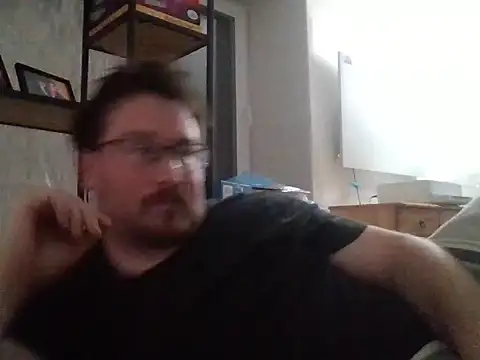 Snapshot of czechguy chatting on 12/19/25, 07:27 czechguy online show from 12/19/25, 07:27