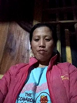 Snapshot of jerry-xx chatting on 11/18/25, 12:30 jerry-xx online show from 11/18/25, 12:30