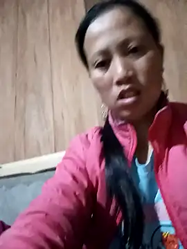 Snapshot of jerry-xx chatting on 11/19/25, 12:54 jerry-xx online show from 11/19/25, 12:54