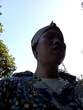 Snapshot of jerry-xx chatting on 12/20/25, 01:19 jerry-xx online show from 12/20/25, 01:19