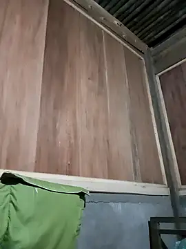 Snapshot of jerry-xx chatting on 12/19/25, 12:07 jerry-xx online show from 12/19/25, 12:07