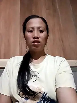 Snapshot of jerry-xx chatting on 11/15/25, 01:04 jerry-xx online show from 11/15/25, 01:04