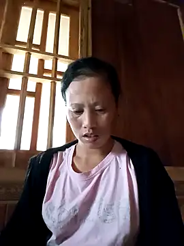 Snapshot of jerry-xx chatting on 11/11/25, 07:25 jerry-xx online show from 11/11/25, 07:25