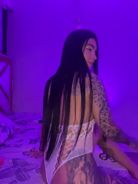 Kiity- online show from 12/21/25, 04:14