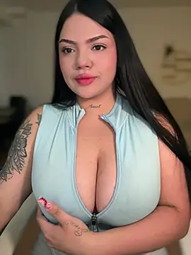 Snapshot of dulcemarianh_ chatting on 07/06/26, 04:08 dulcemarianh online show from 07/06/26, 04:08