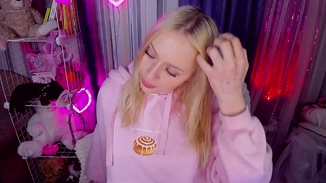 CeaneLino online show from 04/09/26, 04:57