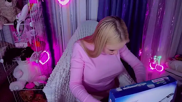 CeaneLino online show from 04/01/26, 04:37