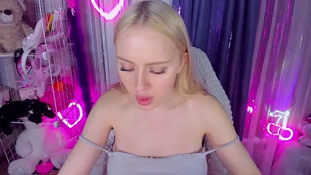 CeaneLino online show from 03/18/26, 03:46