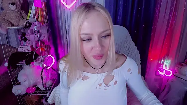 CeaneLino online show from 04/12/26, 05:38