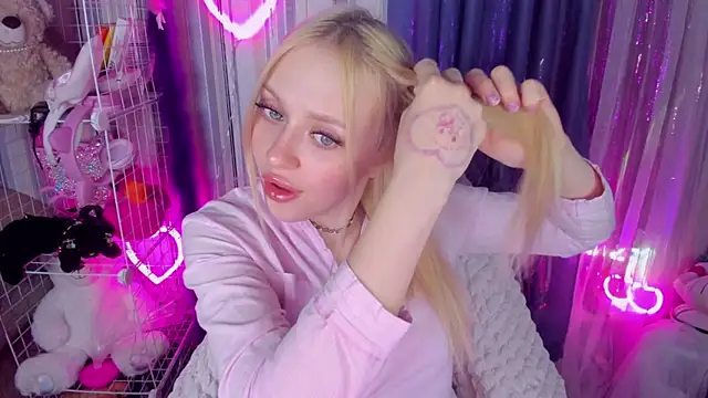 CeaneLino online show from 03/20/26, 04:30