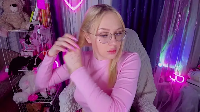 CeaneLino online show from 04/13/26, 04:55