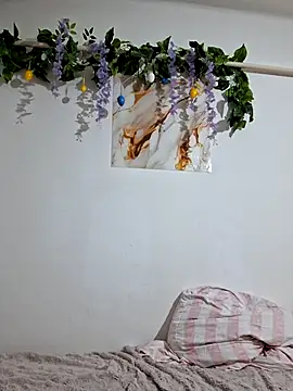 Snapshot of Nika_aa chatting on 04/10/26, 08:38 Nika aa online show from 04/10/26, 08:38