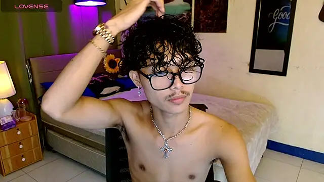 AsianCarl online show from 11/03/25, 10:30