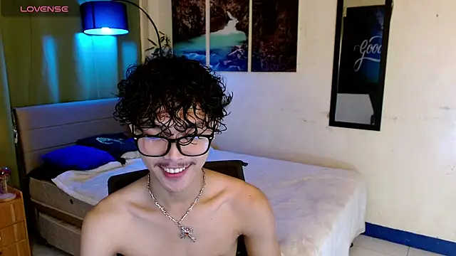 AsianCarl online show from 11/05/25, 01:14