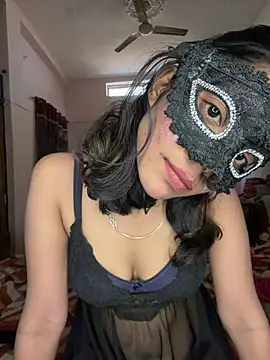 Snapshot of Lovebirdss chatting on 02/23/26, 08:04 Lovebirdss online show from 02/23/26, 08:04