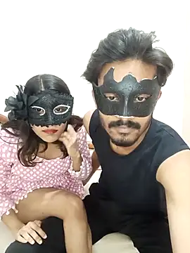 Snapshot of Lovebirdss chatting on 11/02/25, 10:31 Lovebirdss online show from 11/02/25, 10:31