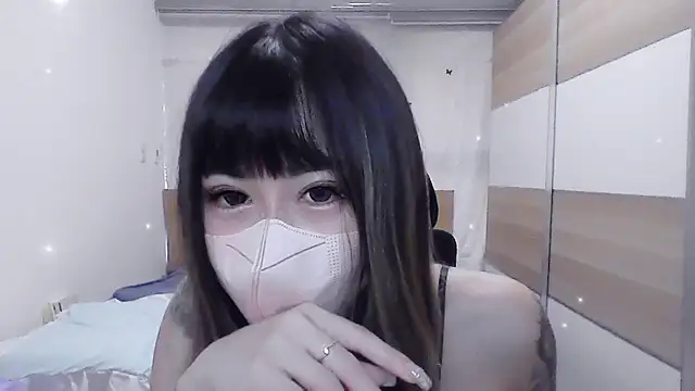 Snapshot of j20907085 chatting on 10/15/25, 07:27 j20907085 online show from 10/15/25, 07:27