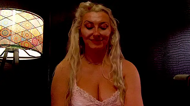 Snapshot of LeticiaReys chatting on 02/12/26, 09:20 LeticiaReys online show from 02/12/26, 09:20