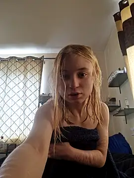 cinnamon-xx online show from 05/16/26, 12:48