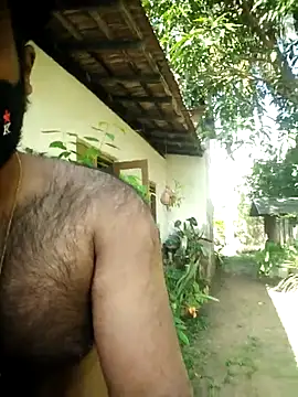 Snapshot of SL_BEAR chatting on 10/09/25, 03:40 SL BEAR online show from 10/09/25, 03:40